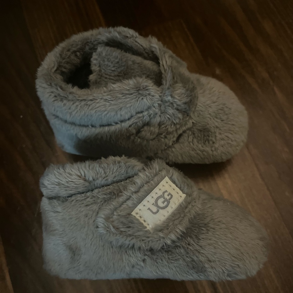 NEW BABY UGG grey Bixbee Baby Booties